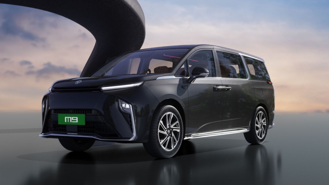 MG M9 Electric MPV